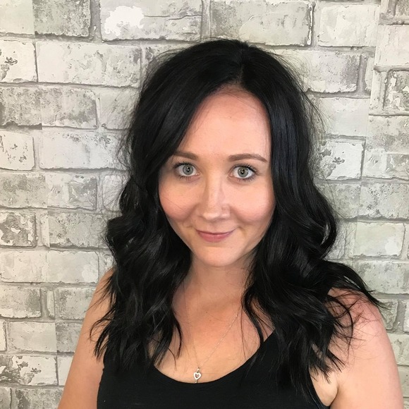 Meet your Posher, Carlee - Picture 1 of 1